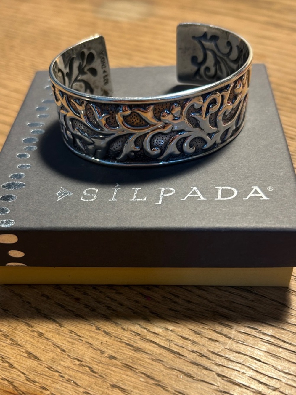 Silpada .925 Sterling Silver Filigree Cuff Bracelet with Dark Oxidized Accents